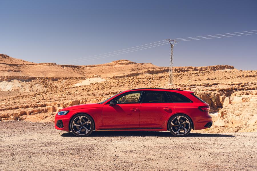  Audi RS4 Avant (B9) 2020 года  (UK) (фото 8 из 80)